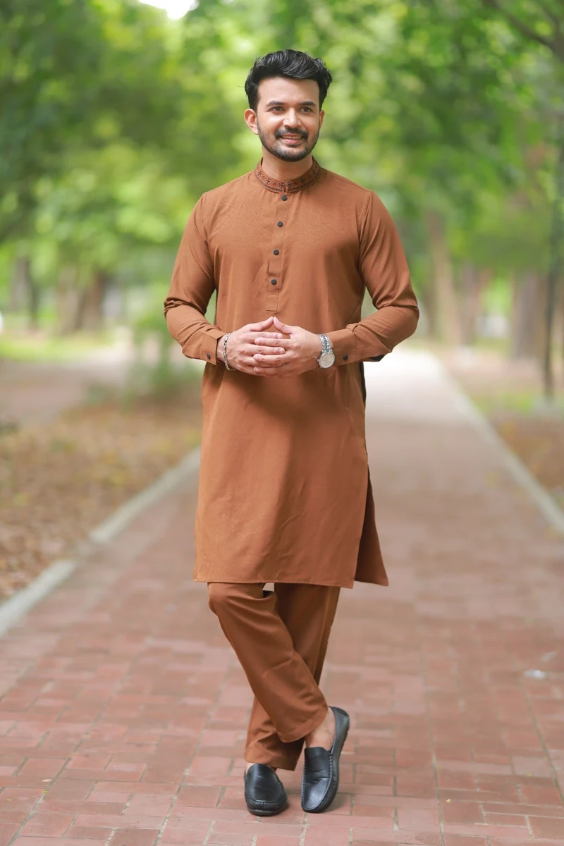 Signature Panjabi Pajama Set – A Statement of Timeless Elegance